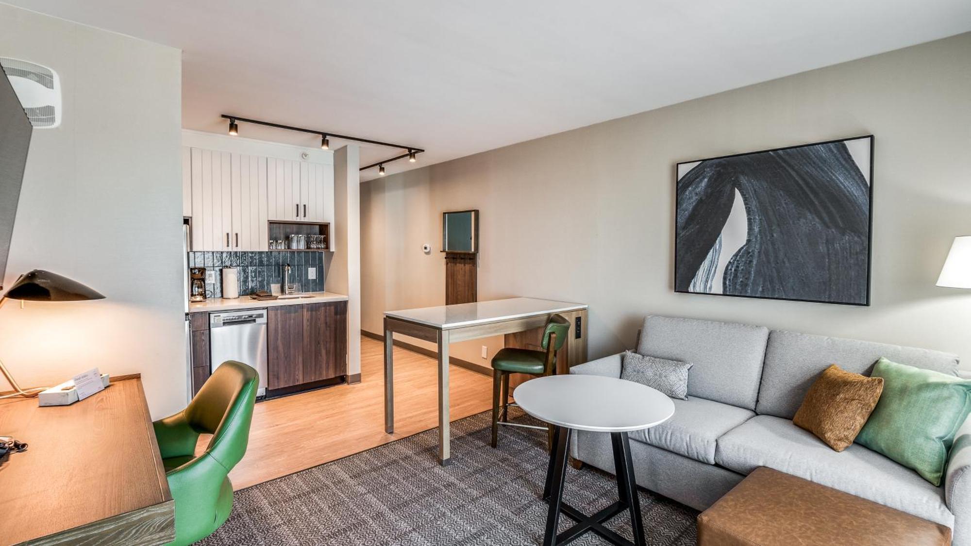 Staybridge Market Ctr Field, An Ihg Hotel 3*